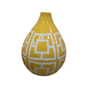 Yellow and White Vase -Geometric Patter - Never used, no box